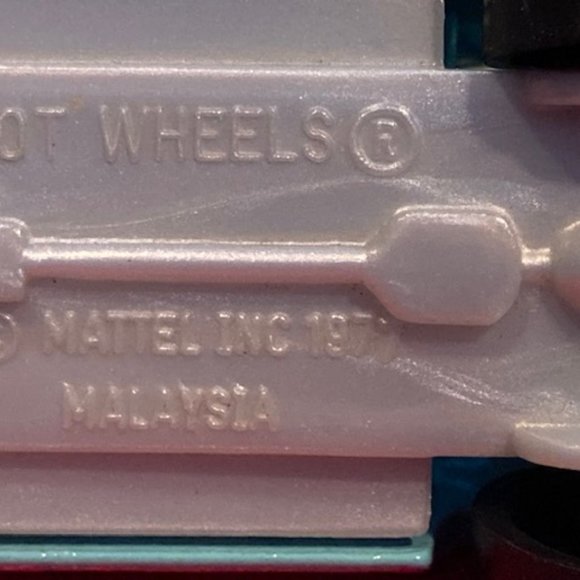 Hot Wheels T-bird 1977, California Flag, Austin - Picture 11 of 11